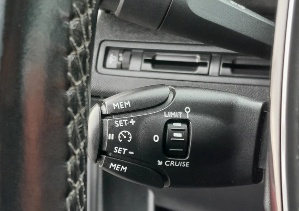 Peugeot 5008 cena 89000 przebieg: 170000, rok produkcji 2018 z Rajgród małe 137